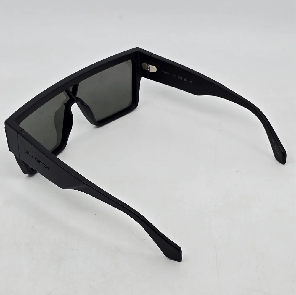 Louis Vuitton Waimea L Sunglasses